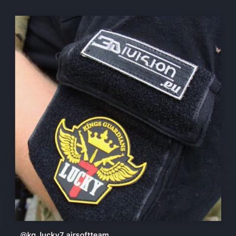 emblemen badges patches i badge pro merchandise bestellen laten maken kopen borduren 17