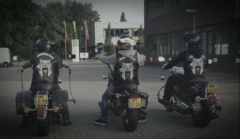 emblemen badges patches i badge pro merchandise bestellen laten maken kopen borduren rug patch