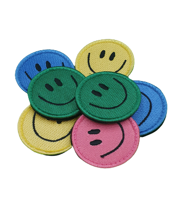 geborduurde emblemen-smiley ibadge embleem kopen laten-maken badges patches 0